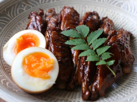 鶏手羽中の黒酢煮